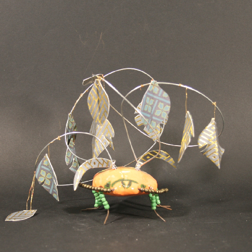 insecte orange face